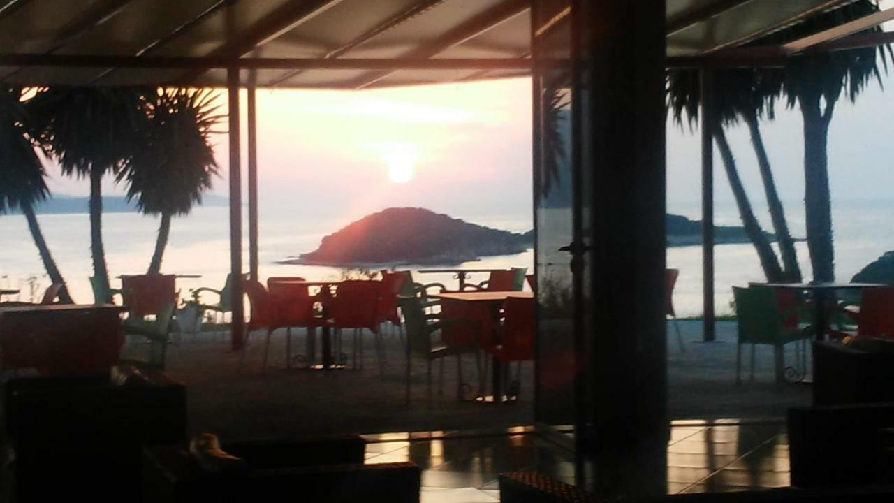 Hotel Majestic Ksamil Exterior foto